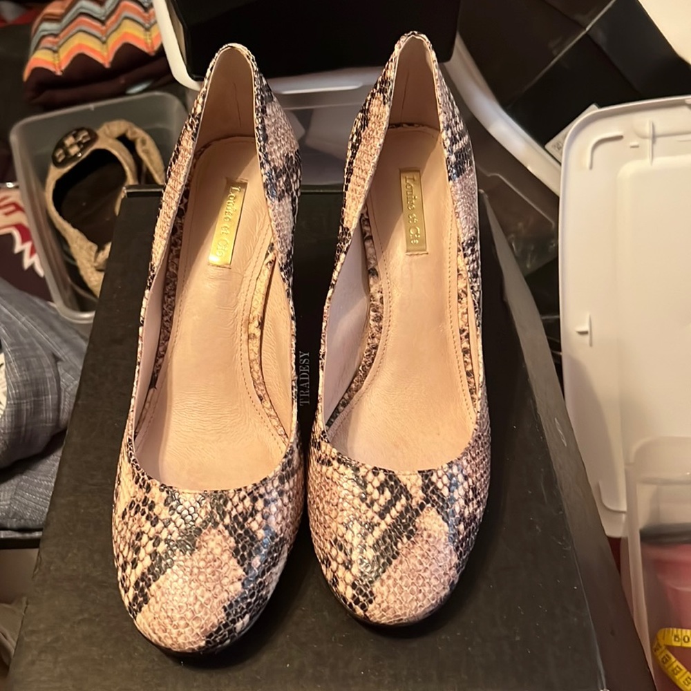 Leather Snake Print Pumps